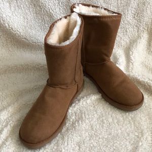 Size 8 Makalu boots
